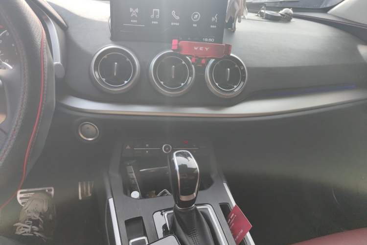 Used Wey VV5 2019 Upgraded Model 2.0T Two-Wheel Drive Flagship Version China V Standard Audio And AC Panel