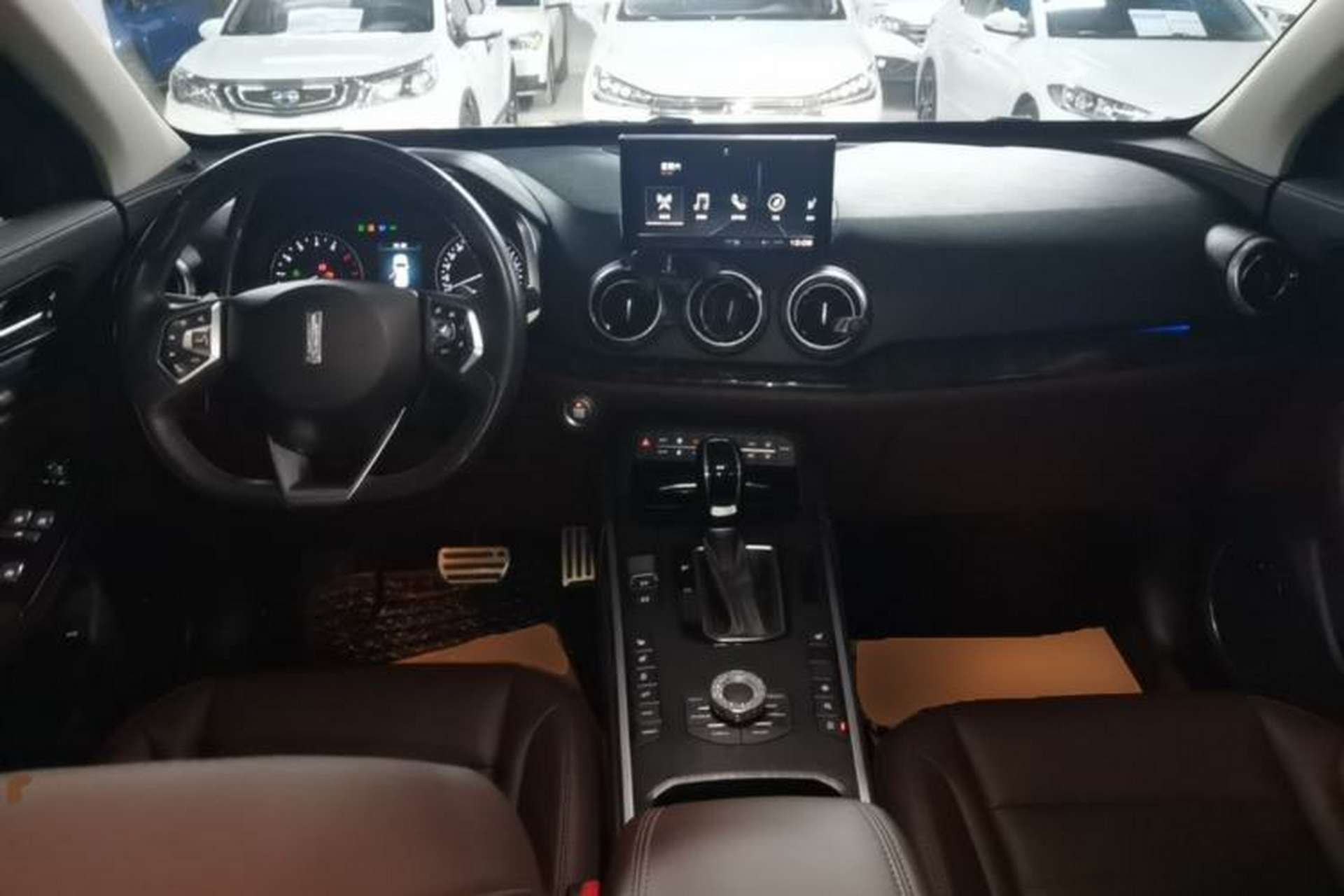 Used Wey VV5 2019 Upgraded Model 2.0T Two-Wheel Drive Ultra-Luxury Version China V Standard Center Console