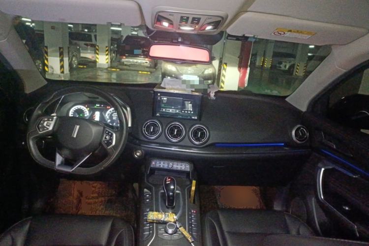 Used Wey VV5 2019 1.5T Two-Wheel Drive Smart Pioneer Center Console