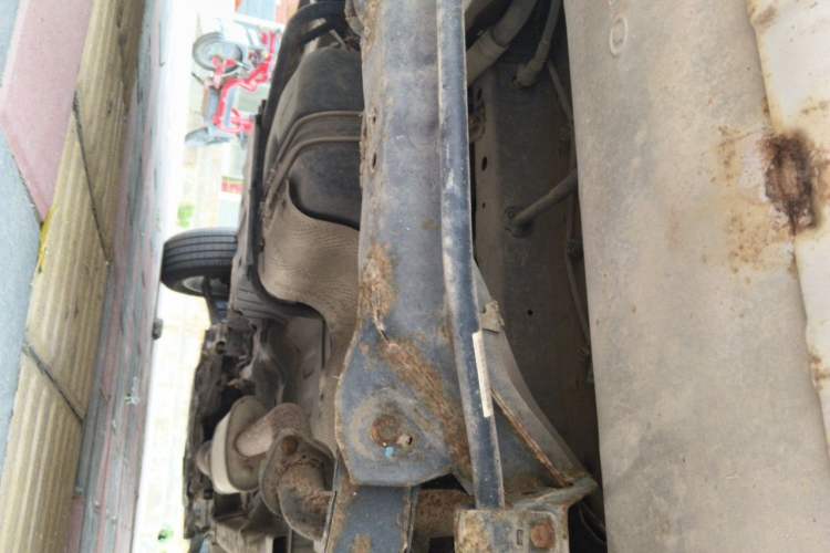 Used Wey VV5 2019 1.5T Two-Wheel Drive Color Pioneer Chassis Rear