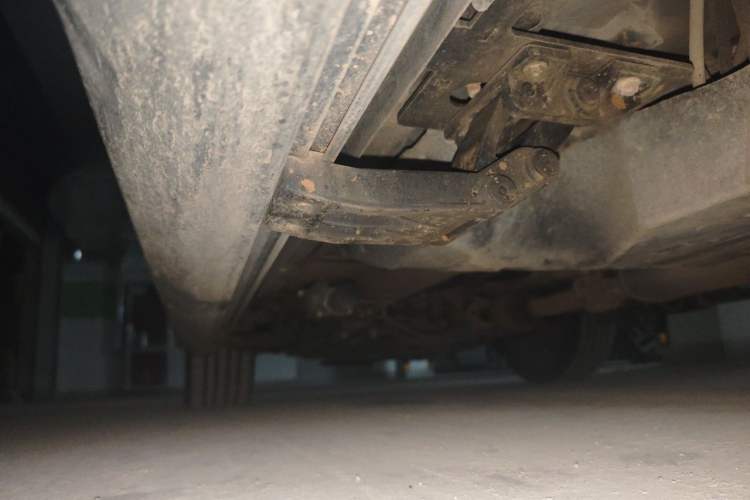 Used Wey VV5 2019 Upgraded Model 2.0T Two-Wheel Drive Flagship Version China V Standard Chassis Rear Left