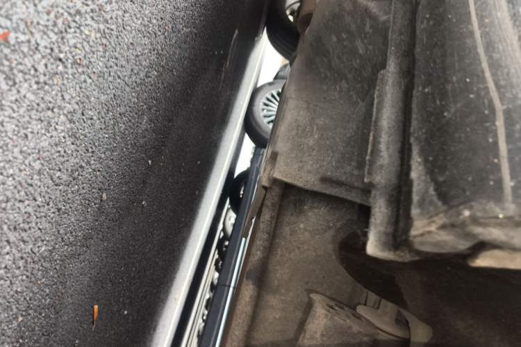 Used Wey VV5 2019 Upgraded Model 2.0T Two-Wheel Drive Flagship Version China VI Standard Chassis Rear Left
