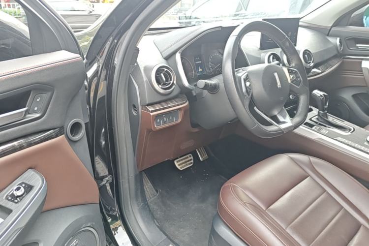 Used Wey VV5 2019 Upgraded Model 2.0T Two-Wheel Drive Ultra-Luxury Version China V Standard Driver Seat