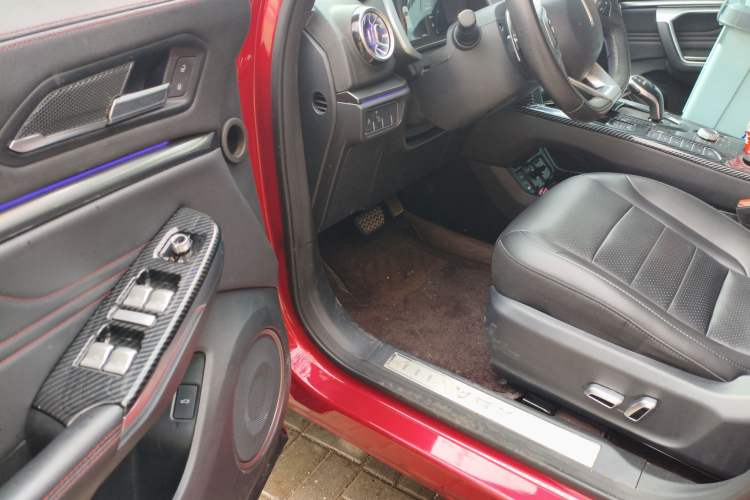 Used Wey VV5 2019 1.5T Two-Wheel Drive Smart Pioneer Driver Seat