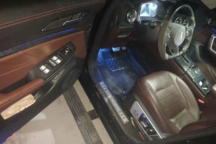 Used Wey VV5 2019 Upgraded Model 2.0T Two-Wheel Drive Flagship Version China V Standard Driver Seat