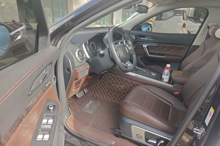 Used Wey VV5 2019 Upgraded Model 2.0T Two-Wheel Drive Flagship Version China V Standard Driver Seat