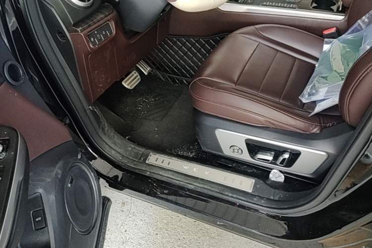 Used Wey VV5 2019 Upgraded Model 2.0T Two-Wheel Drive Ultra-Luxury Version China V Standard Driver Seat