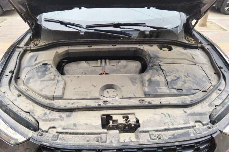 Used Wey VV5 2019 1.5T Two-Wheel Drive Color Pioneer Engine Bay