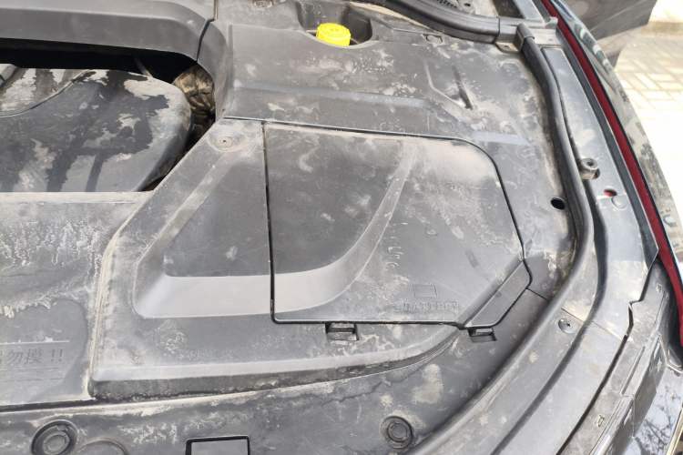 Used Wey VV5 2019 1.5T Two-Wheel Drive Smart Pioneer Engine Bay Left