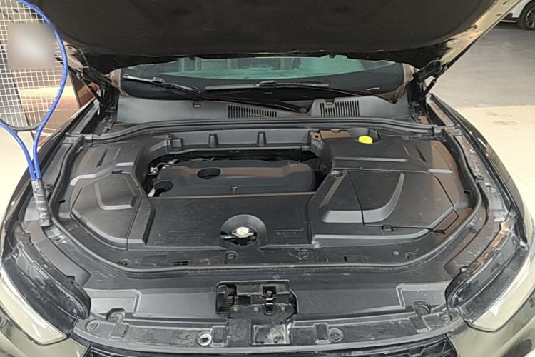 Used Wey VV5 2019 Upgraded Model 2.0T Two-Wheel Drive Flagship Version China V Standard Engine Bay