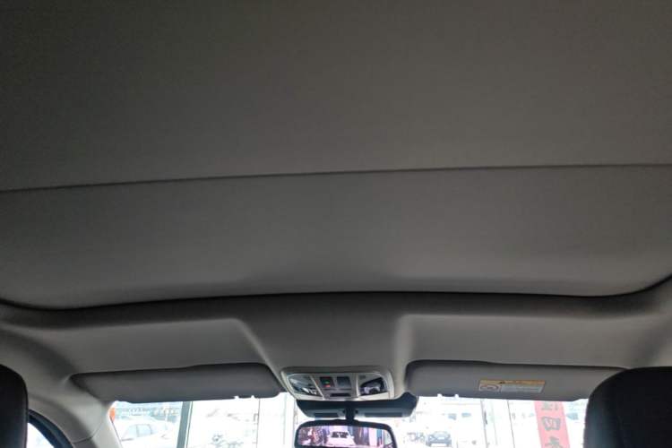 Used Wey VV5 2019 Upgraded Model 2.0T Two-Wheel Drive Ultra-Luxury Version China V Standard Headliner