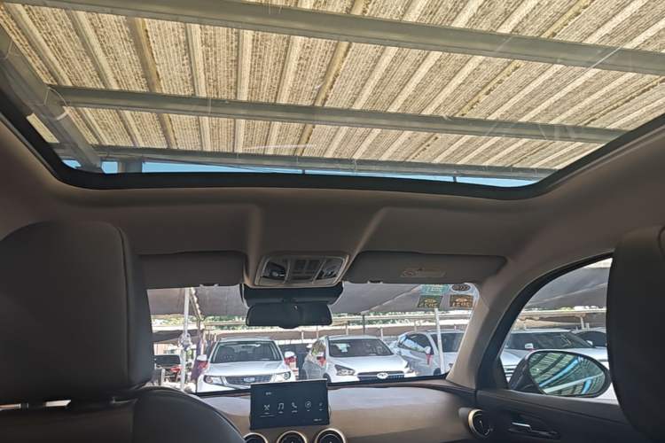 Used Wey VV5 2019 Upgraded Model 2.0T Two-Wheel Drive Ultra-Luxury Version China V Standard Headliner