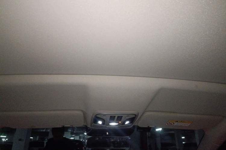Used Wey VV5 2019 1.5T Two-Wheel Drive Smart Pioneer Headliner