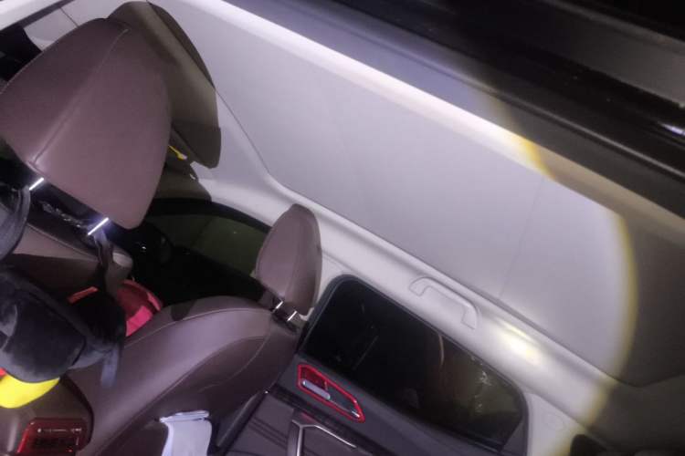 Used Wey VV5 2019 Upgraded Model 2.0T Two-Wheel Drive Ultra-Luxury Version China V Standard Headliner