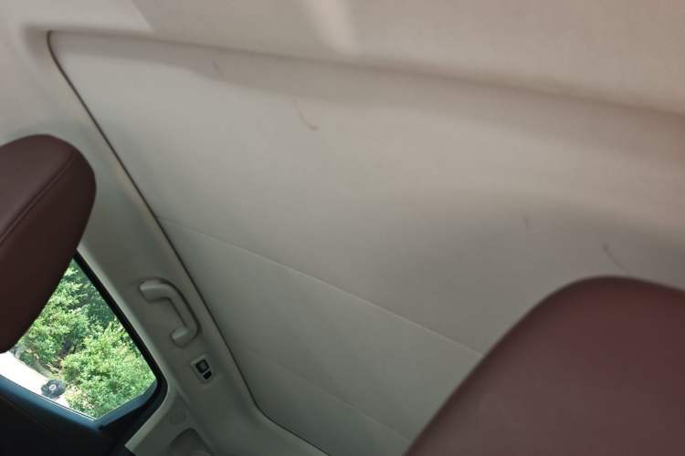 Used Wey VV5 2019 1.5T Two-Wheel Drive Smart Pioneer Headliner