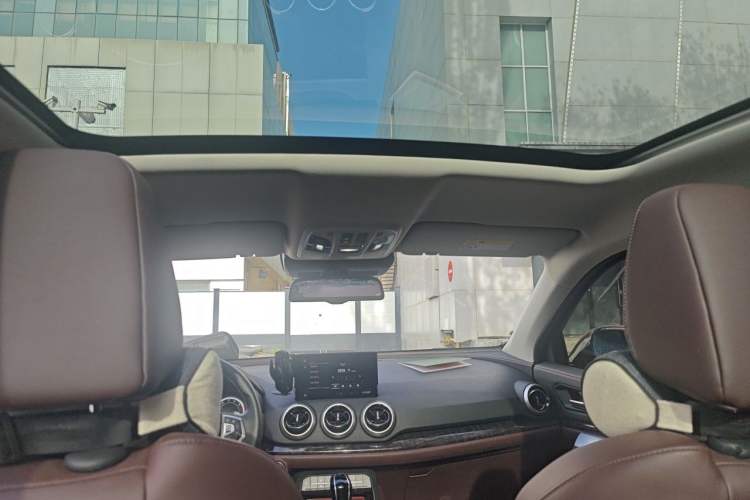 Used Wey VV5 2019 Upgraded Model 2.0T Two-Wheel Drive Flagship Version China V Standard Headliner