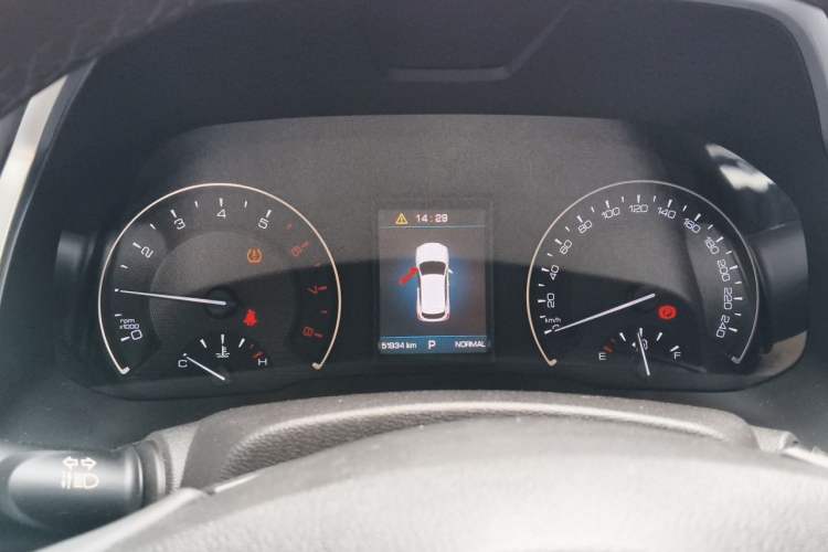 Used Wey VV5 2019 Upgraded Model 2.0T Two-Wheel Drive Ultra-Luxury Version China V Standard Instrument Cluster