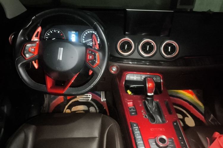 Used Wey VV5 2019 Upgraded Model 2.0T Two-Wheel Drive Ultra-Luxury Version China V Standard Interior 2