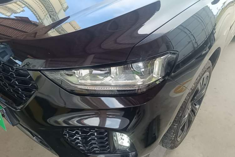 Used Wey VV5 2019 Upgraded Model 2.0T Two-Wheel Drive Flagship Version China V Standard Left Front Headlight