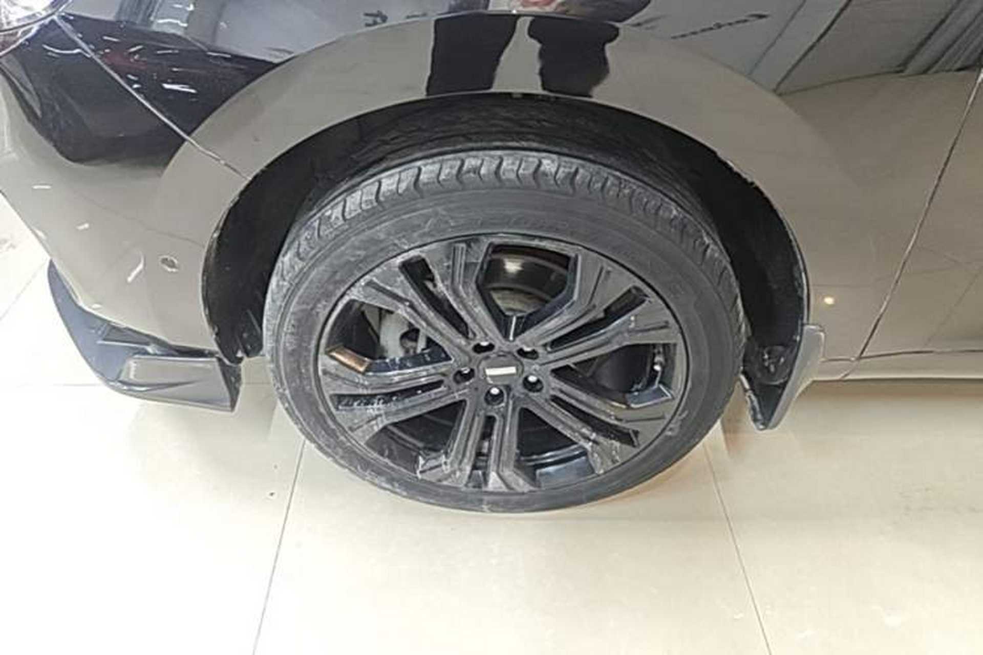 Used Wey VV5 2019 Upgraded Model 2.0T Two-Wheel Drive Flagship Version China V Standard Left Front Wheel Hub