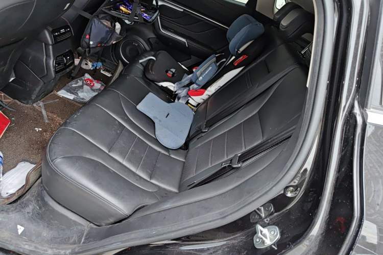 Used Wey VV5 2019 Upgraded Model 2.0T Two-Wheel Drive Ultra-Luxury Version China V Standard Left Rear Seat
