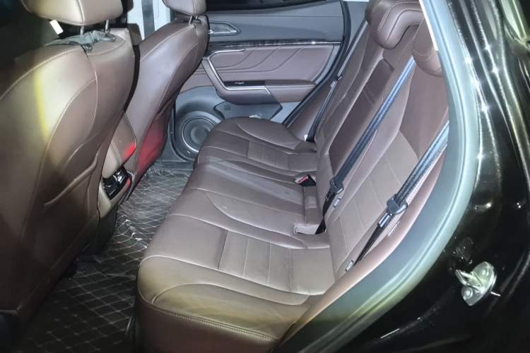 Used Wey VV5 2019 Upgraded Model 2.0T Two-Wheel Drive Flagship Version China VI Standard Left Rear Seat