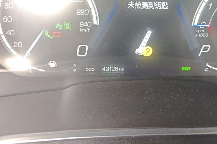 Used Wey VV5 2019 Upgraded Model 2.0T Two-Wheel Drive Flagship Version China V Standard Odometer Close Up