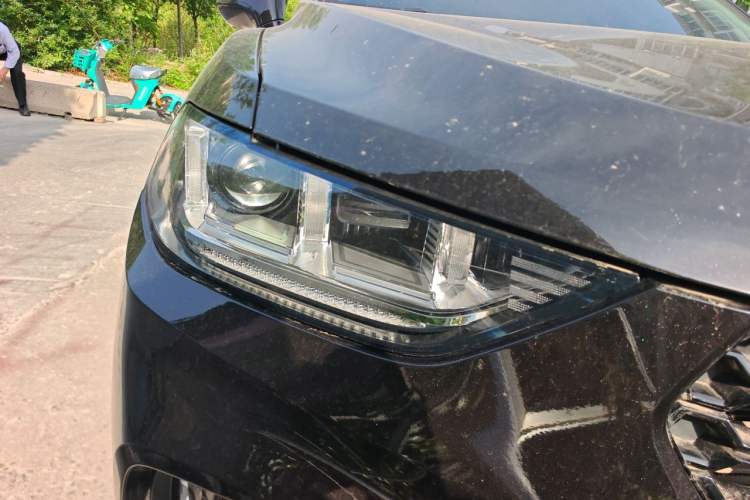 Used Wey VV5 2019 1.5T Two-Wheel Drive Smart Pioneer Right Front Headlight