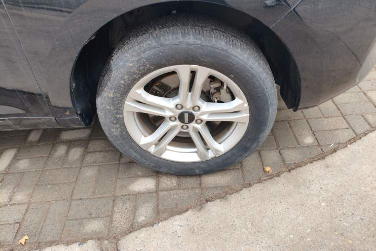 Used Wey VV5 2019 1.5T Two-Wheel Drive Smart Pioneer Right Front Wheel Hub