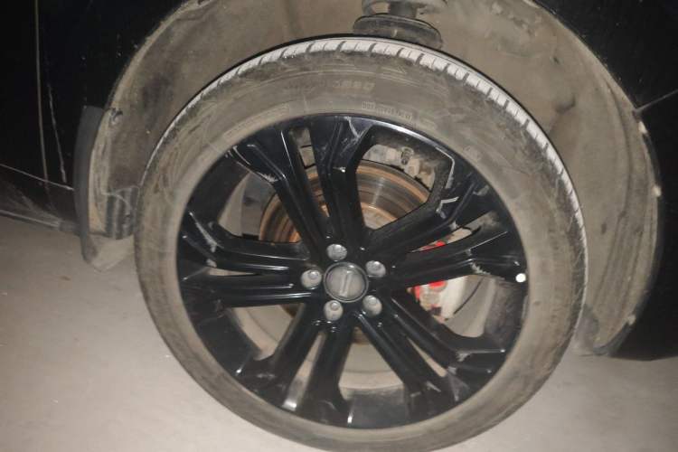 Used Wey VV5 2019 Upgraded Model 2.0T Two-Wheel Drive Flagship Version China V Standard Right Front Wheel Hub