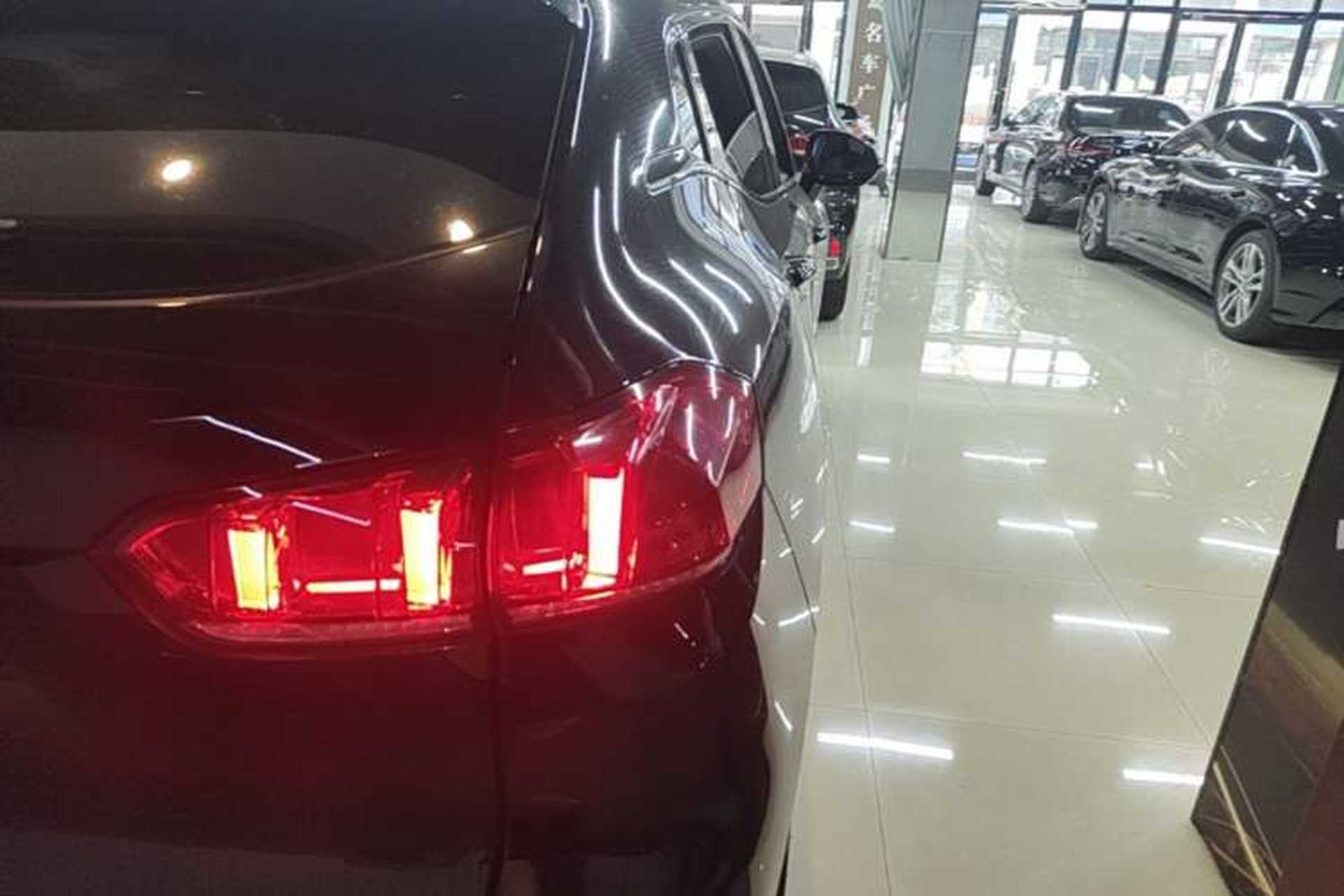 Used Wey VV5 2019 Upgraded Model 2.0T Two-Wheel Drive Flagship Version China V Standard Right Rear Taillight