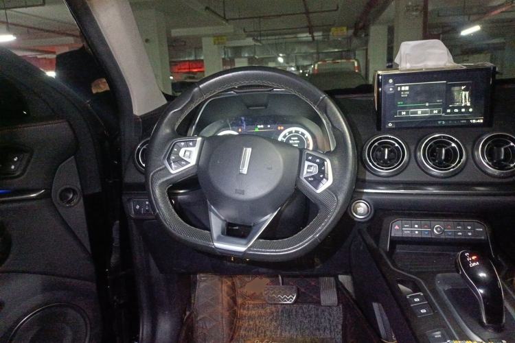 Used Wey VV5 2019 1.5T Two-Wheel Drive Smart Pioneer Steering Wheel