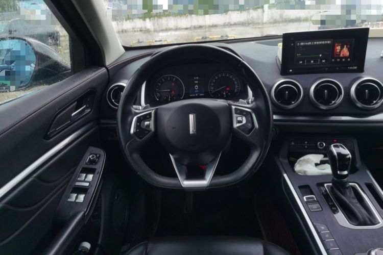 Used Wey VV5 2019 Upgraded Model 2.0T Two-Wheel Drive Ultra-Luxury Version China VI Standard Steering Wheel