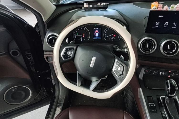 Used Wey VV5 2019 Upgraded Model 2.0T Two-Wheel Drive Ultra-Luxury Version China V Standard Steering Wheel
