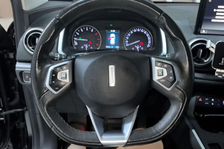 Used Wey VV5 2019 2.0T Two-Wheel-Drive Ultimate Edition Steering Wheel