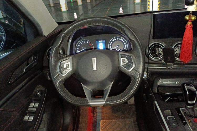 Used Wey VV5 2019 2.0T Two-Wheel-Drive Ultimate Edition Steering Wheel
