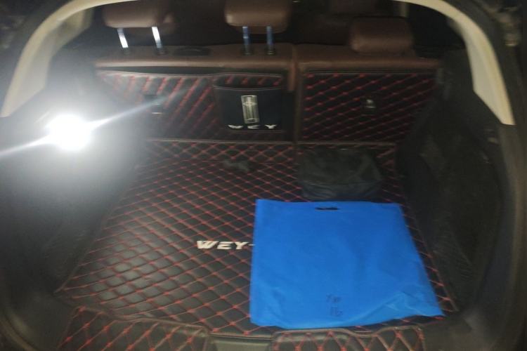 Used Wey VV5 2019 Upgraded Model 2.0T Two-Wheel Drive Flagship Version China V Standard Trunk