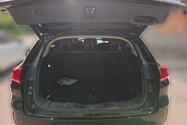 Used Wey VV5 2019 1.5T Two-Wheel Drive Smart Pioneer Trunk