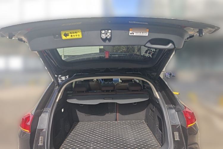 Used Wey VV5 2019 Upgraded Model 2.0T Two-Wheel Drive Flagship Version China V Standard Trunk