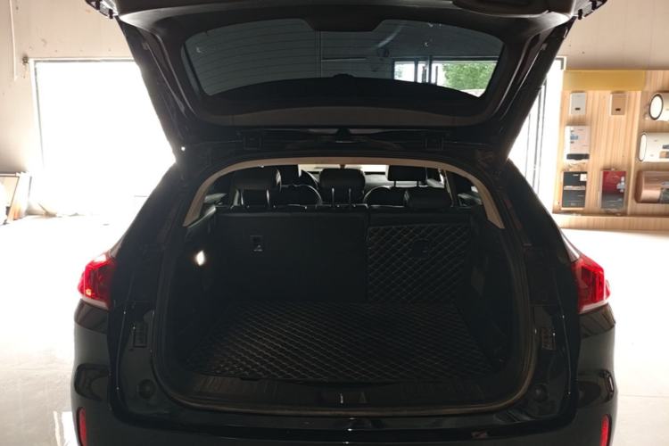 Used Wey VV5 2019 Upgraded Model 2.0T Two-Wheel Drive Ultra-Luxury Version China V Standard Trunk