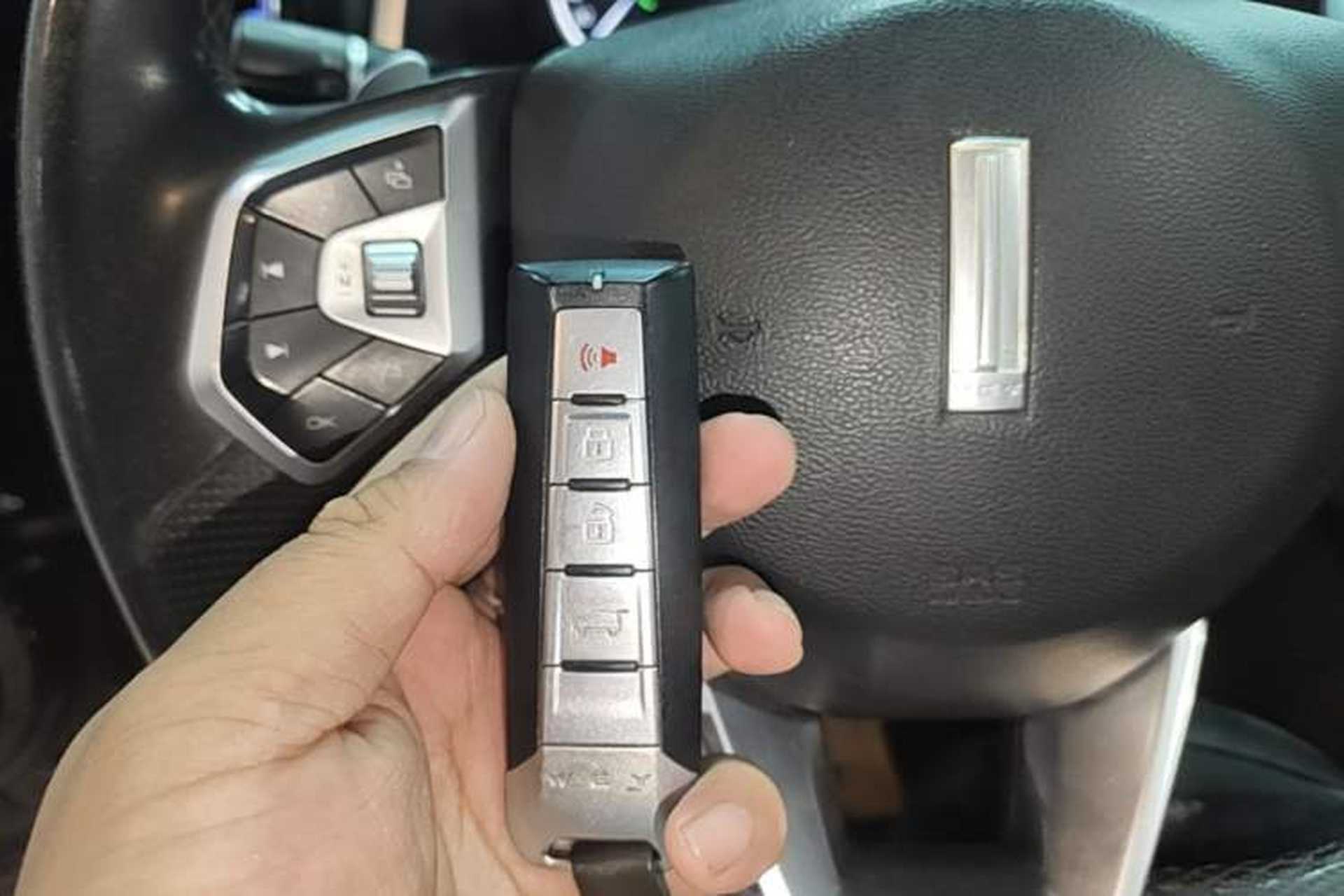 Used Wey VV5 2019 Upgraded Model 2.0T Two-Wheel Drive Flagship Version China V Standard Vehicle Key