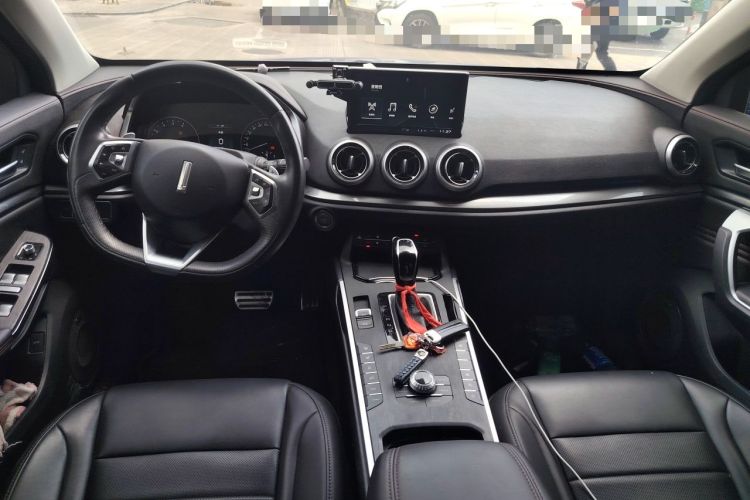 Used Wey VV5 2019 Upgraded Model 2.0T Two-Wheel Drive Ultra-Luxury Version China V Standard Center Console