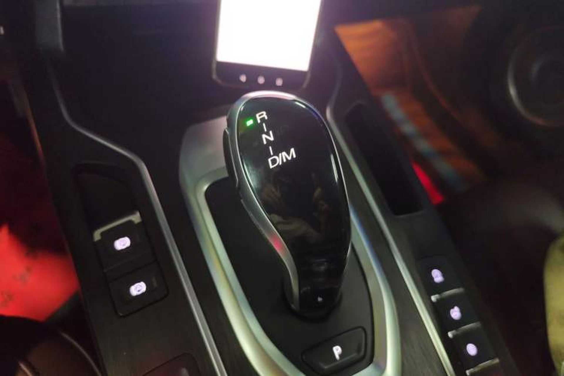 Used Wey VV5 2019 1.5T Two-Wheel Drive Smart Pioneer Gear Lever