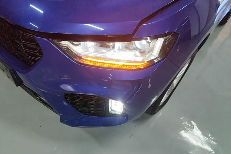 Used Wey VV5 2019 1.5T Two-Wheel Drive Smart Pioneer Left Front Headlight