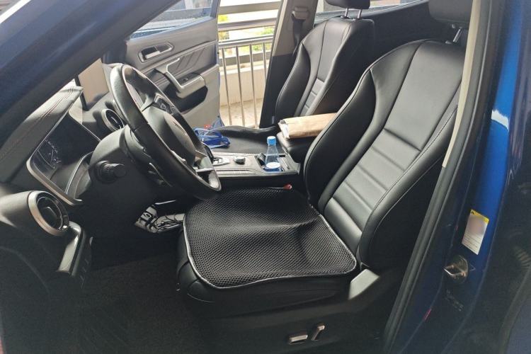 Used Wey VV5 2019 1.5T Two-Wheel Drive Color Pioneer Left Front Seat