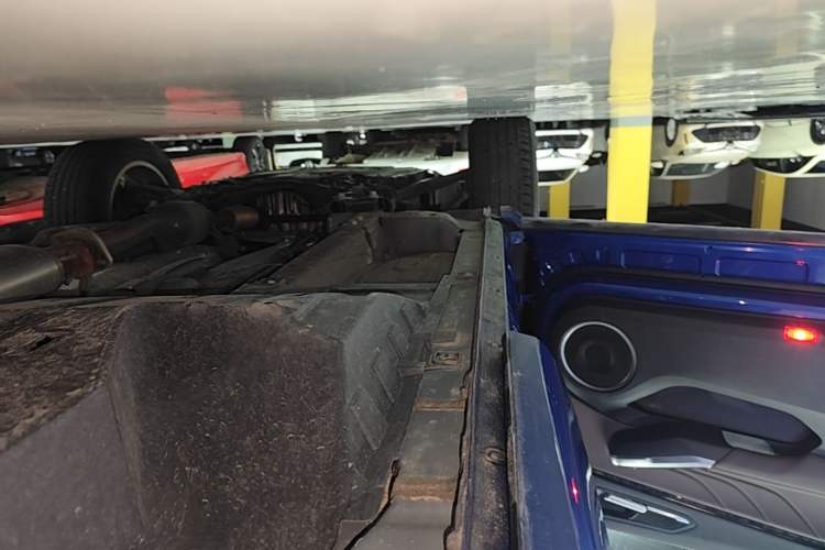 Used Wey VV5 2019 1.5T Two-Wheel Drive Smart Pioneer Left Side Sill