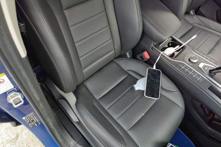 Used Wey VV5 2019 1.5T Two-Wheel Drive Color Pioneer Right Front Seat