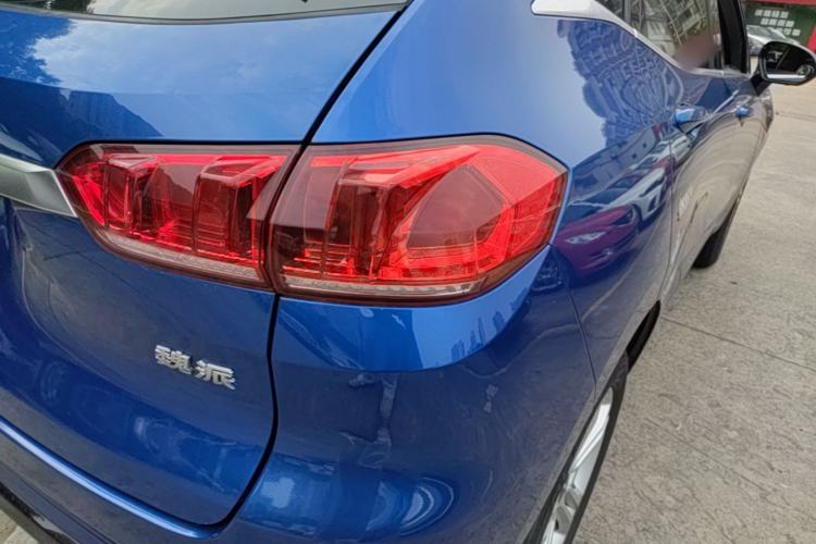 Used Wey VV5 2019 1.5T Two-Wheel Drive Color Pioneer Right Rear Taillight