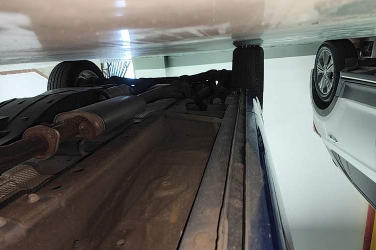 Used Wey VV5 2019 1.5T Two-Wheel Drive Smart Pioneer Right Side Sill