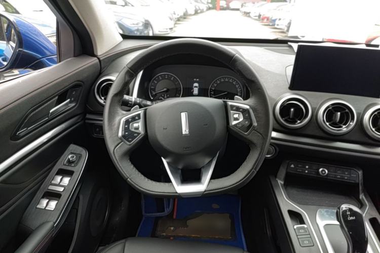 Used Wey VV5 2019 1.5T Two-Wheel Drive Color Pioneer Steering Wheel